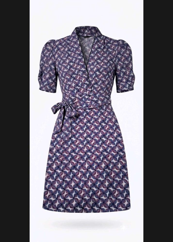 Stylish Geometric Print Wrap Dress