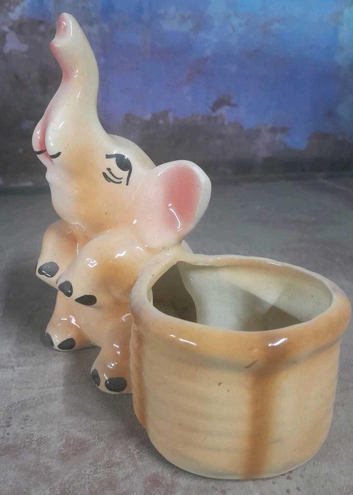 Cute Ceramic Elephant Planter/Holder