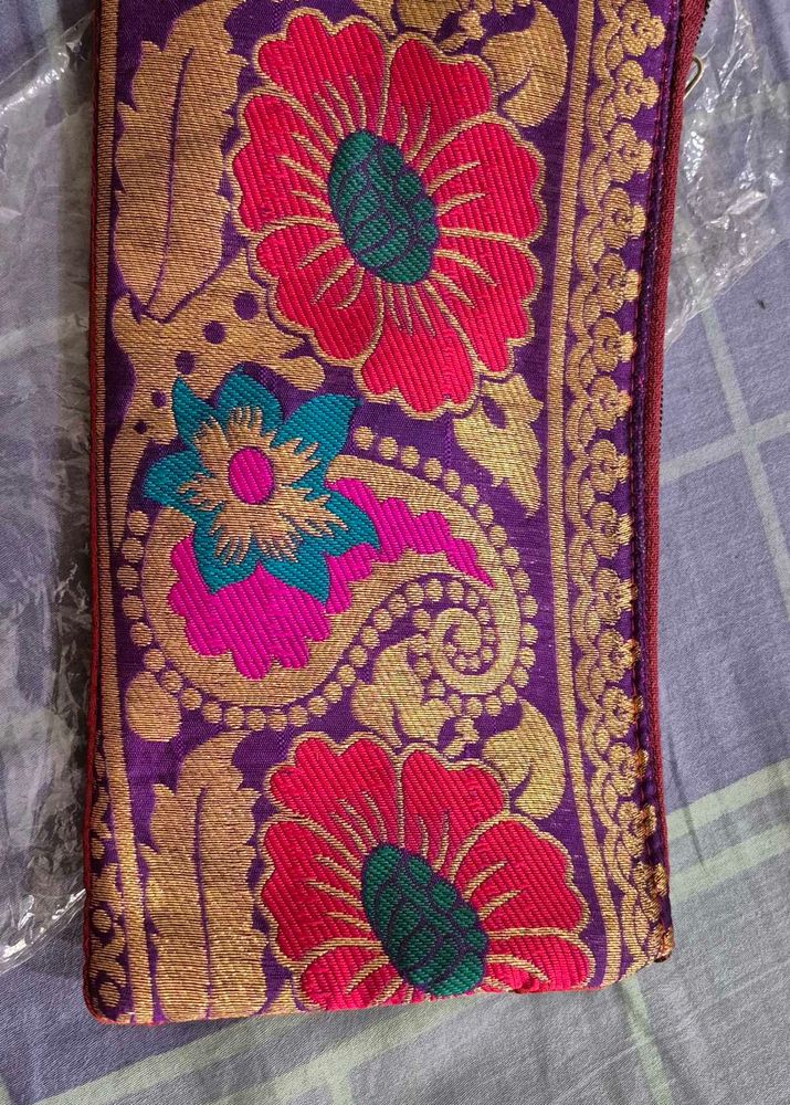 BRAND NEW - Floral Embroidered Pouch