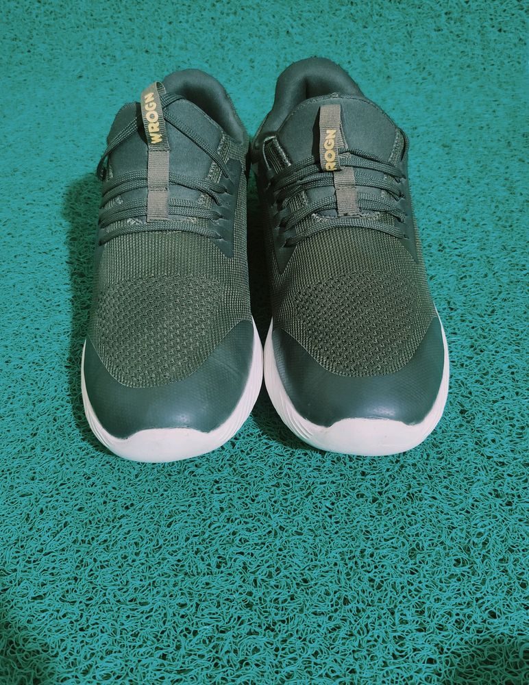 Wrong Men's Casual Shoes. Like New. Good Condition