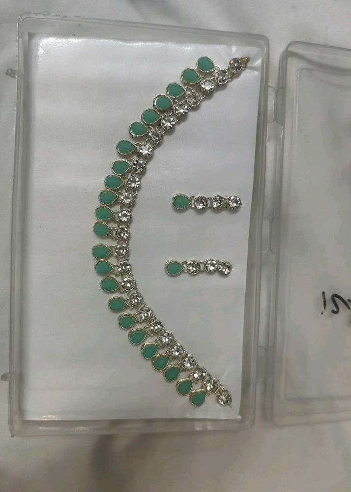 Elegant Teal &amp; Crystal Jewellery Set