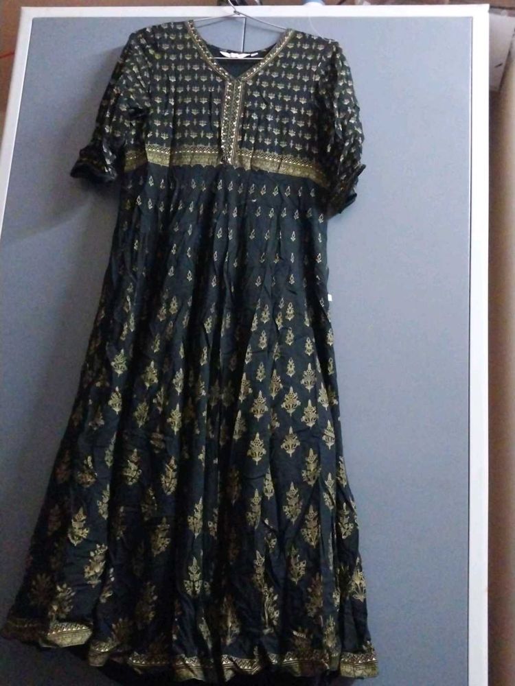 Aayasa Black Kurta with Gold Print &amp; Sequins