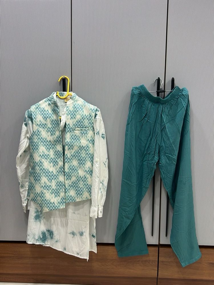 Stylish Ethnic jacket ,White Kurta &amp; pajama Set
