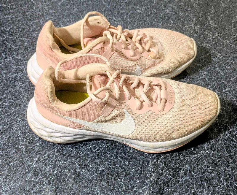Nike Pink Running Shoes original