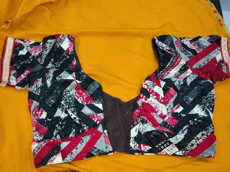 Stylish Printed Blouse black and red