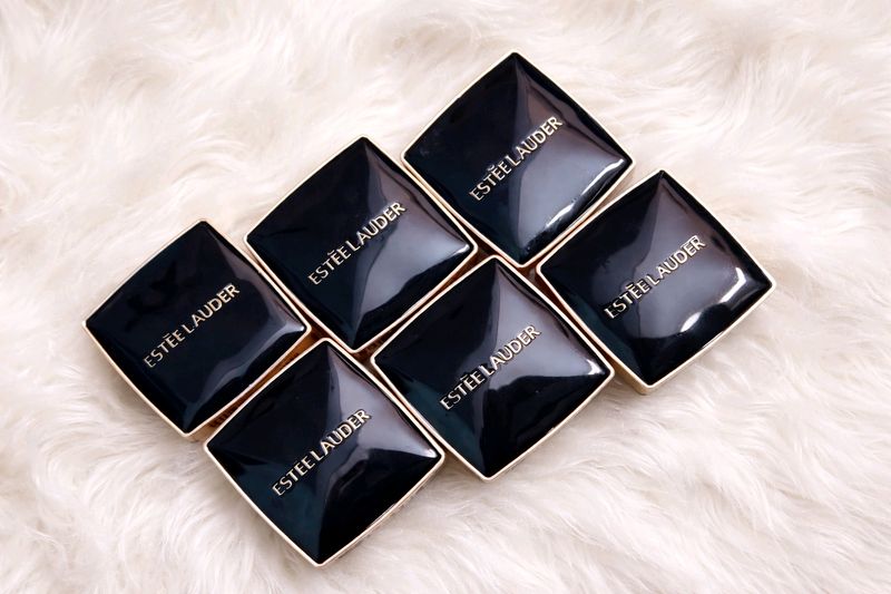 Original Brand New Estee Lauder Compact