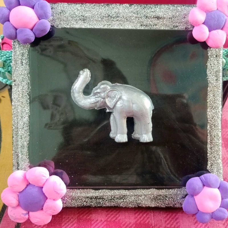 Cute Elephant Showpiece