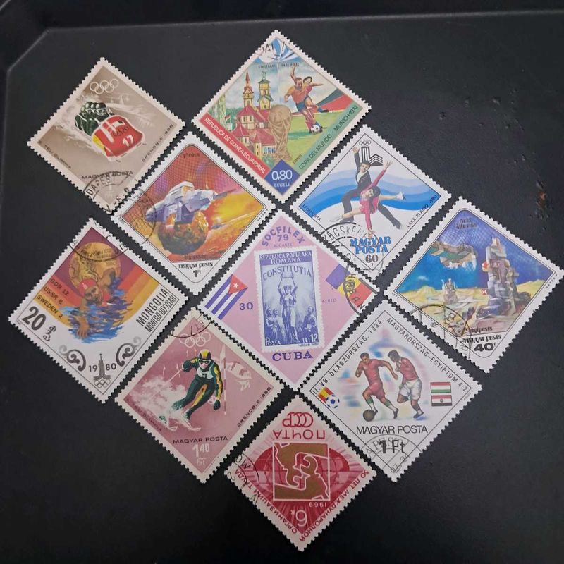 10 Vintage Diamond shaped Stamps