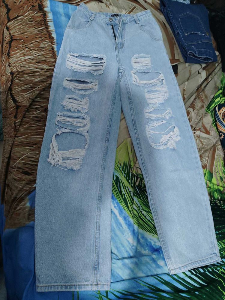 Light Wash Ripped Wide Leg Jeans