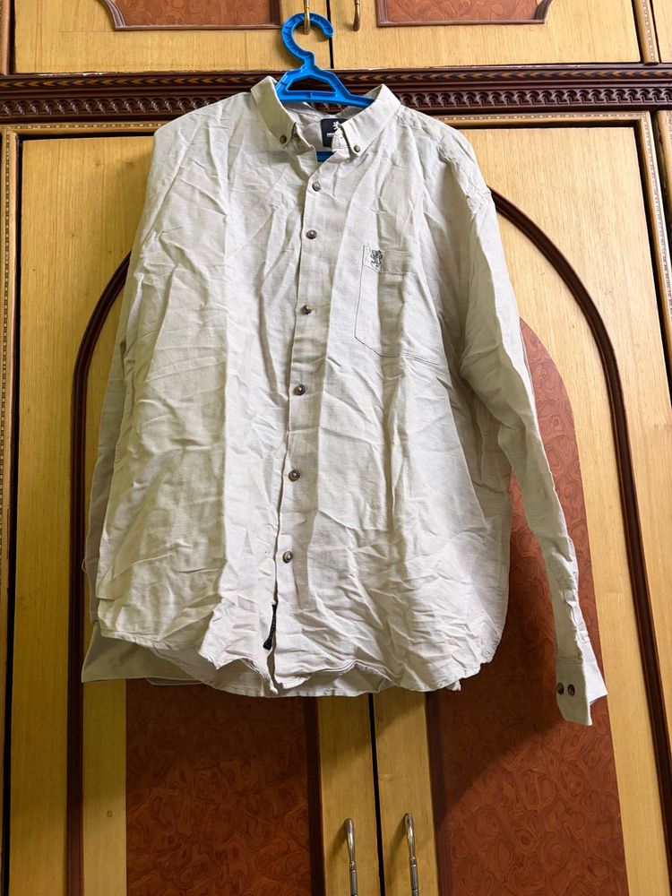 Men's Casual Button-Down Shirt