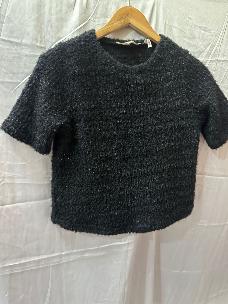 Black Aesthetic Woollen Crop Warm SweatShirt