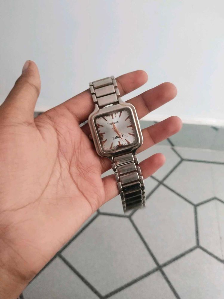 Stylish Silver Analog Watch
