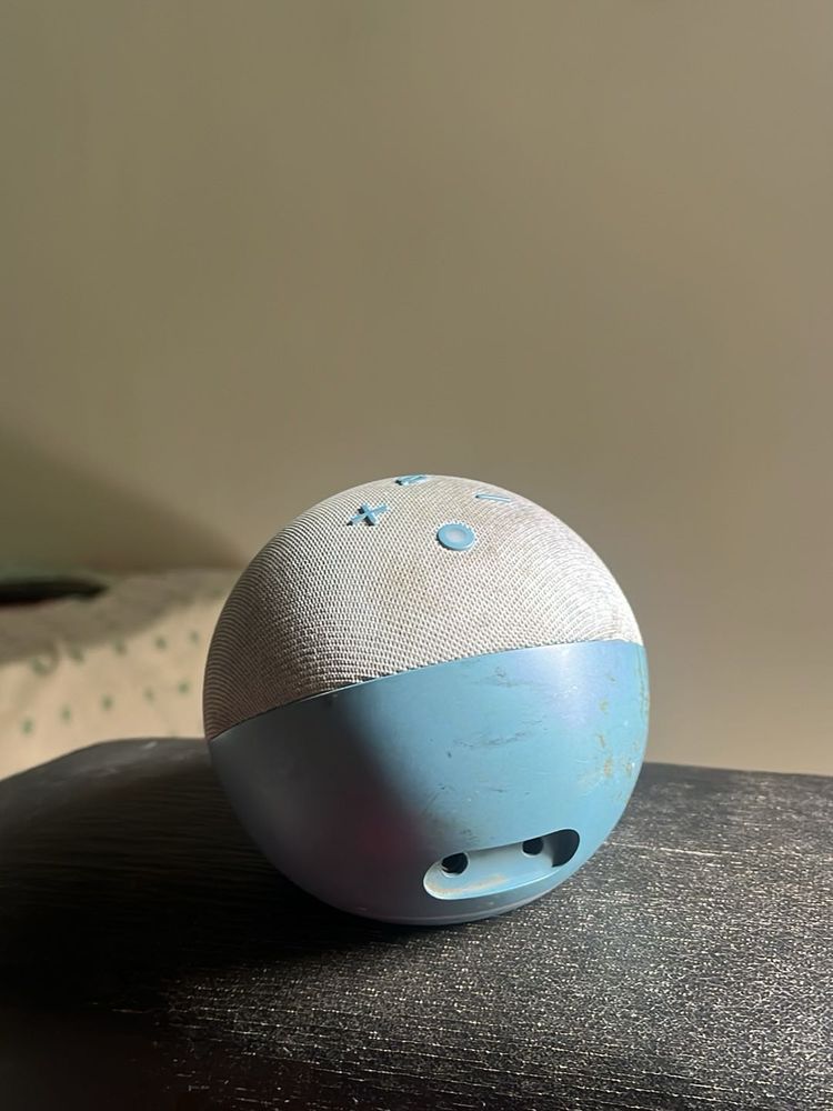 Amazon Echo Dot (4th Gen) - Blue
