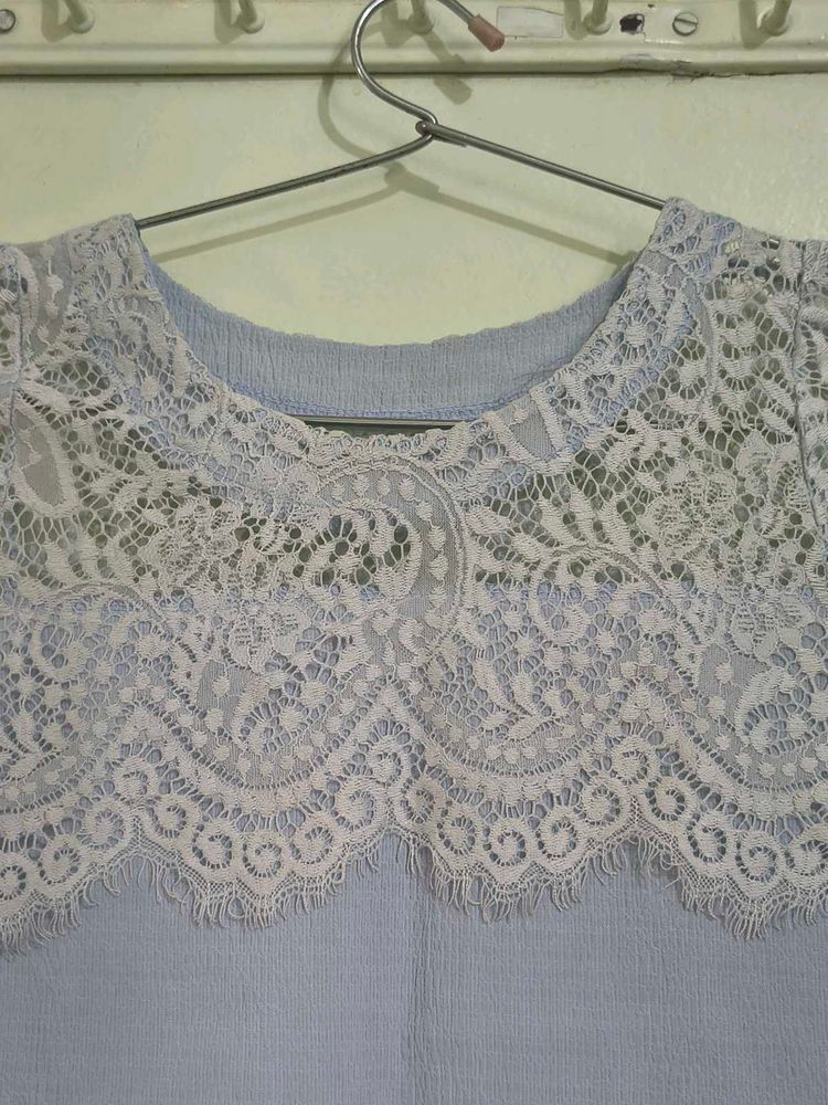 Elegant Lace Detail Top