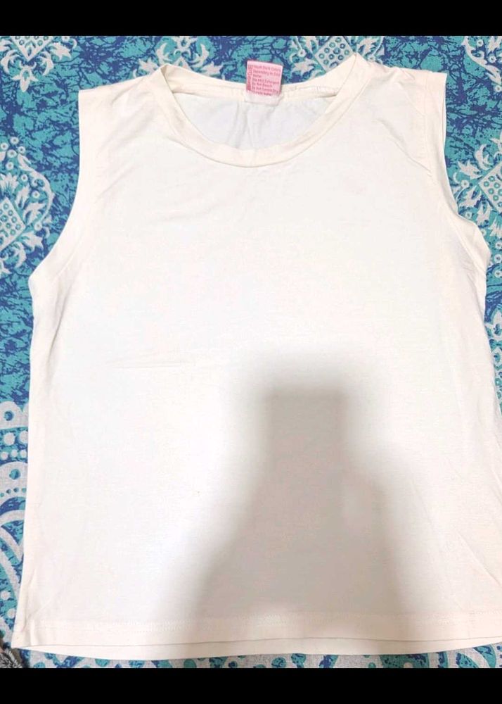 Minimalist Solid White Sleeveless Tank Top