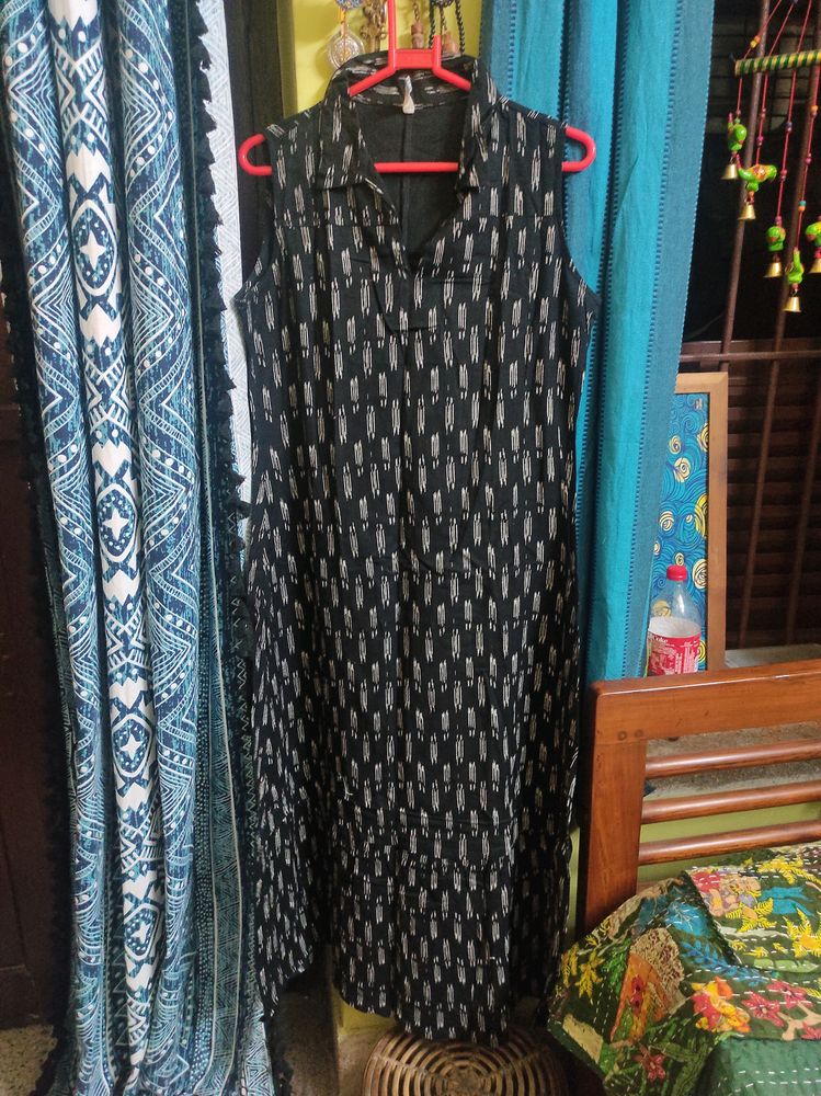 Black Sleeveless Ikkat Dress (Brand Aayna)