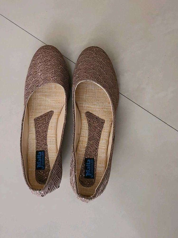 Elegant Bronze Ballerinas