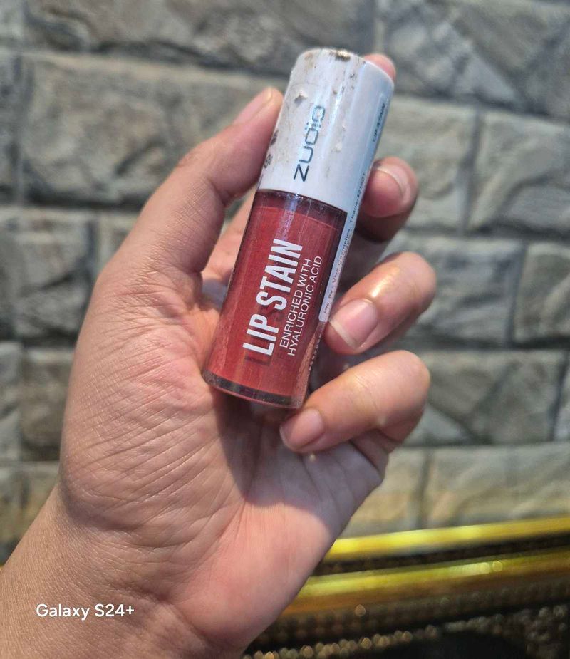 Zudio Lip Stain in shade juicy jam