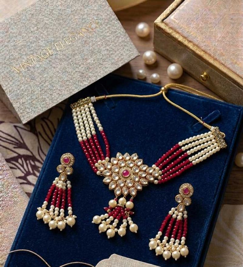 Elegant Red and White Pearl Necklace Set