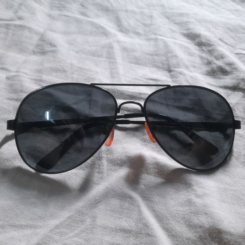 🕶Classics Aviator Black Lenses UV Protection Sunglasses For Men &amp; Women, Unisex. Women's Eyewear, Boy's Eyeglasses, Girl's Goggles, Men's Spectacles. Stylish Fashion Accessories.