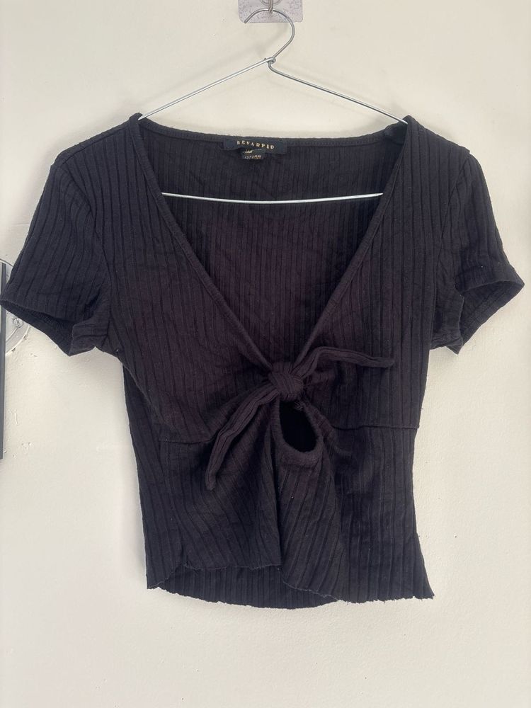Black Tie-Front Crop Top