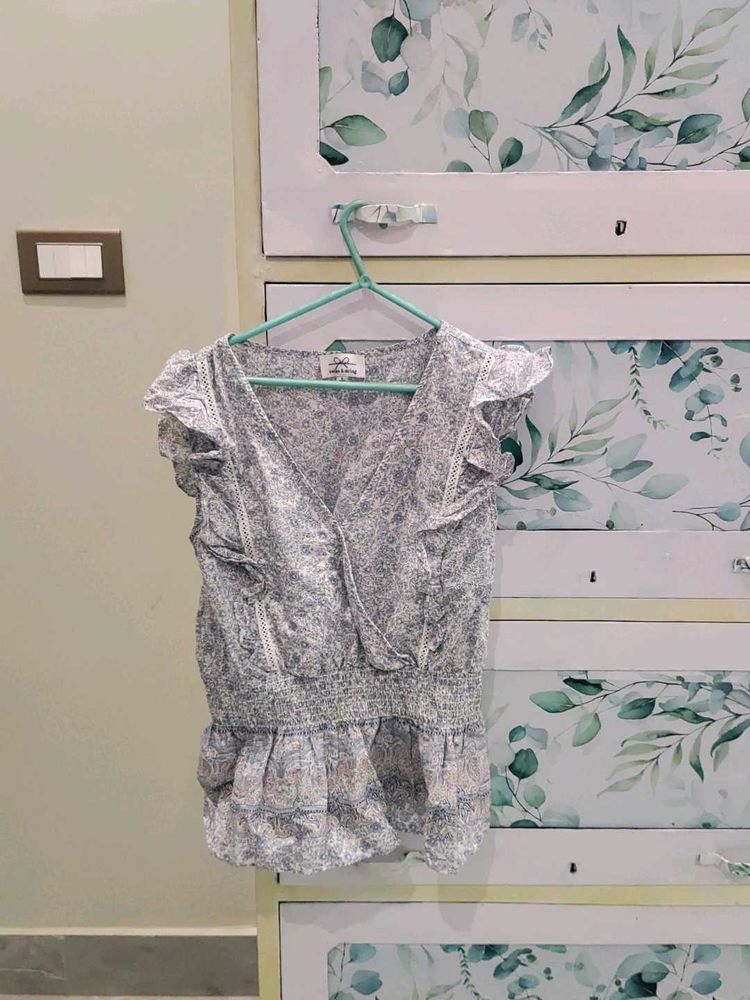 Chic Floral Print Smocked Waist Top