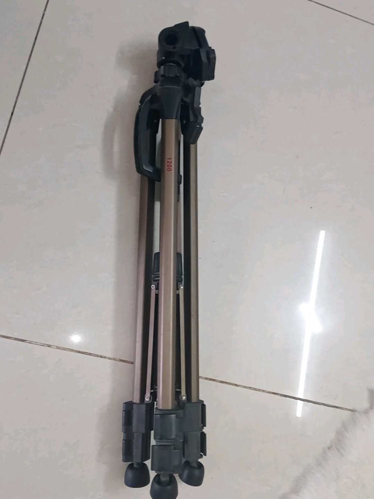 Lightweight Camera Tripod