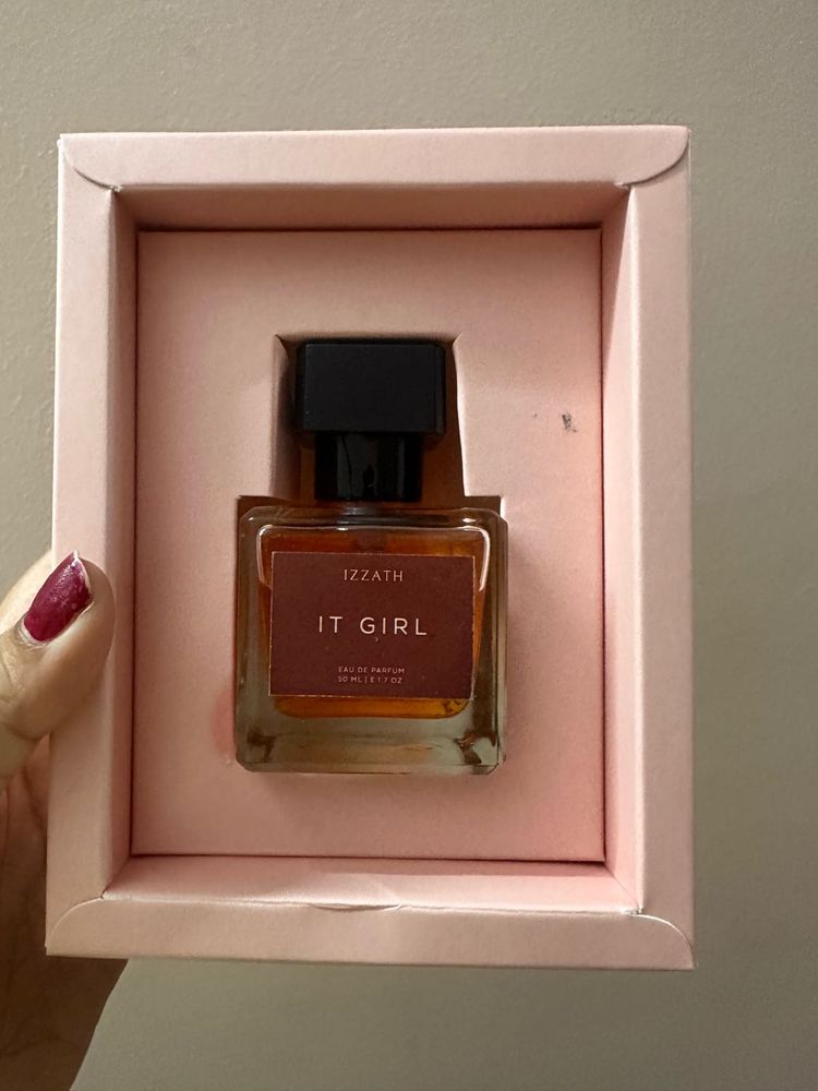 Izzath It Girl Eau de Parfum