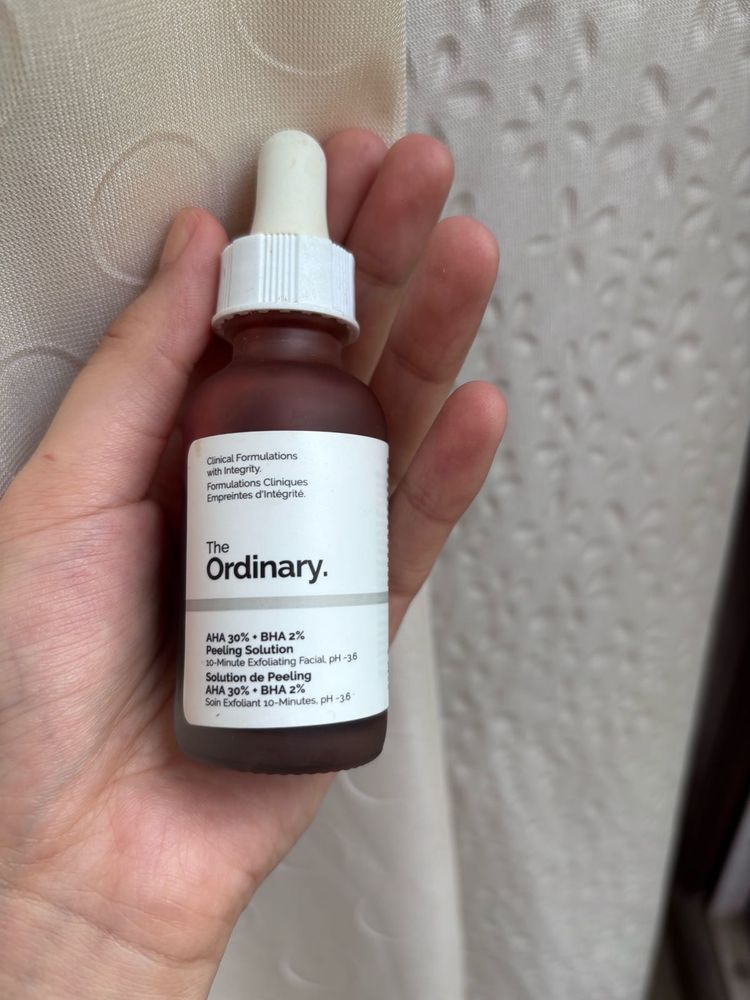 The Ordinary AHA 30% BHA 2% Peeling Solution