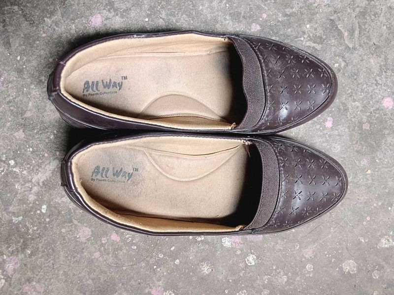 All Way Women's Brown Flats