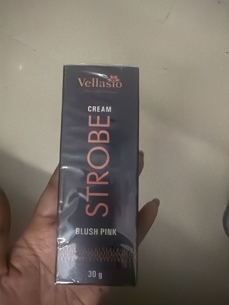 Vellasio Strobe Cream - Blush Pink