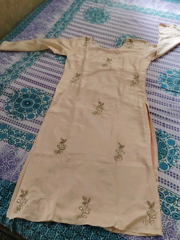 Elegant Embroidered Kurta