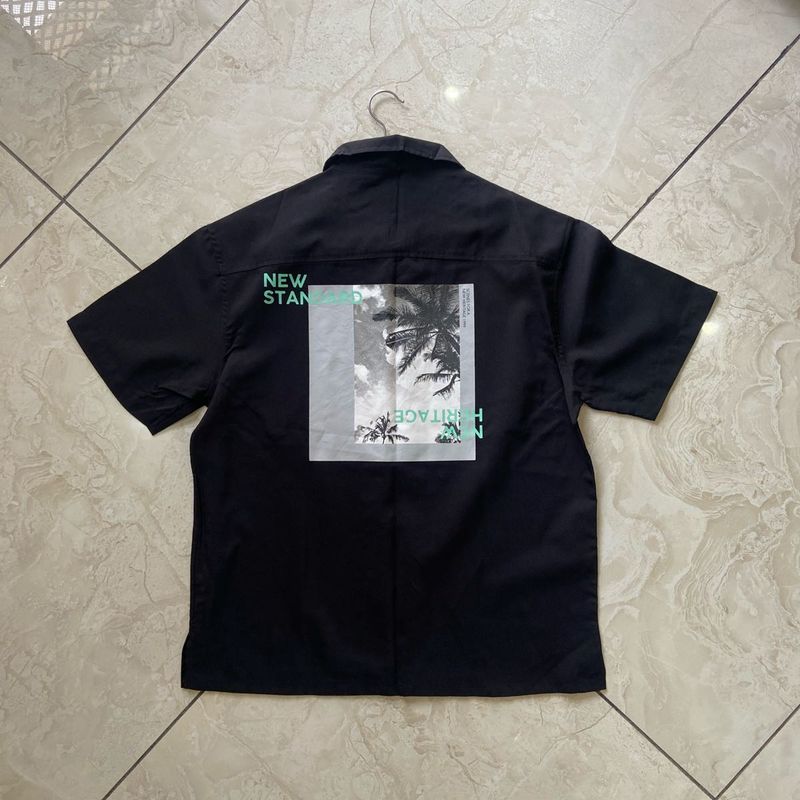 Black Short Sleeve Graphic Shirt