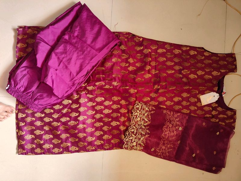 Purple Straight Dress, NEW WITH TAG, No Cash/COD