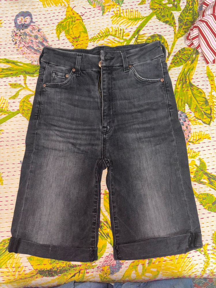 Knee length Dark Wash Denim Bermuda Shorts