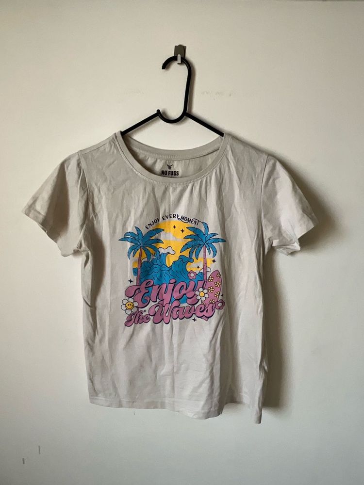 Enjoy the Waves Graphic T-Shirt