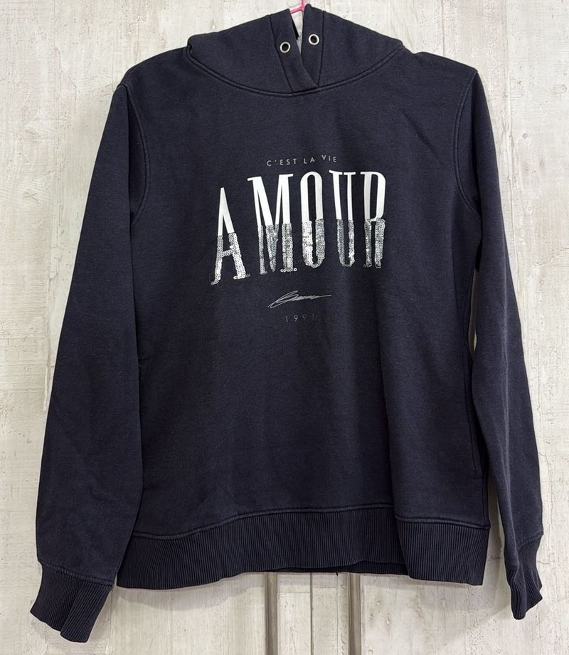 OCTAVE Amour Graphic Hoodie