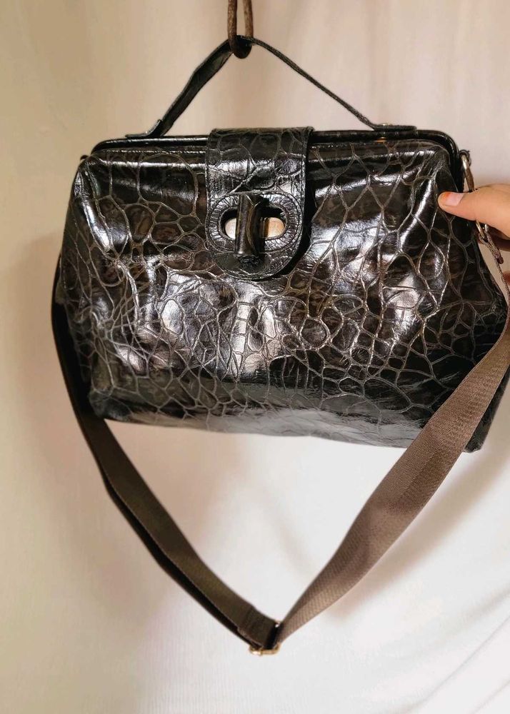 Geniune Croc Leather Vintage Handbag With Sling