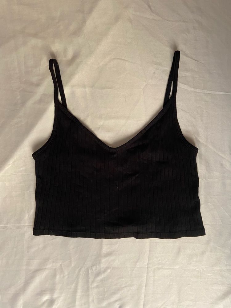 H&amp;M Black Ribbed Top 🖤