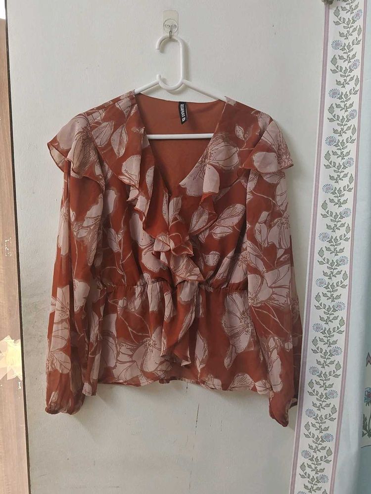 Chic Floral Ruffle Long Sleeve Top