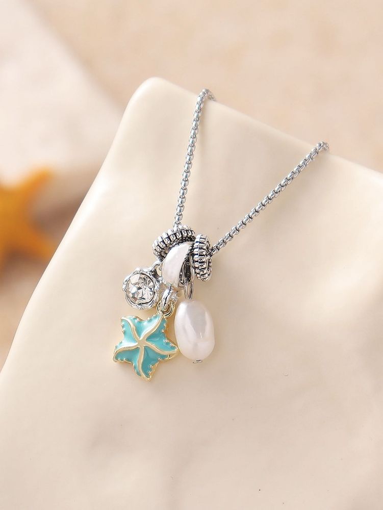 Starfish Charm Silver Tone Neckla