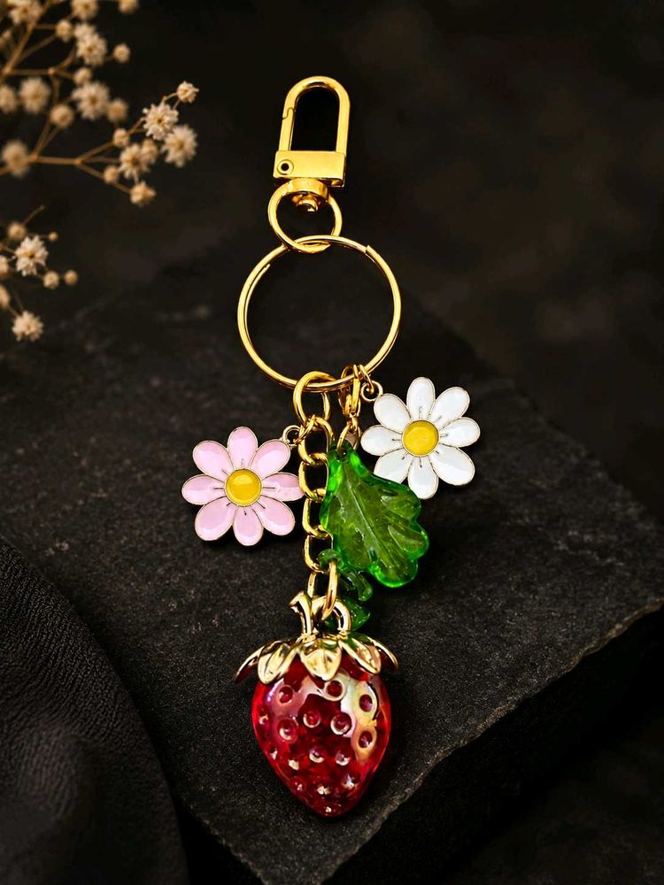 Strawberry 🍓 keychain 😍