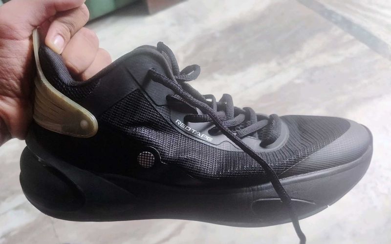Men's Black Sneakers