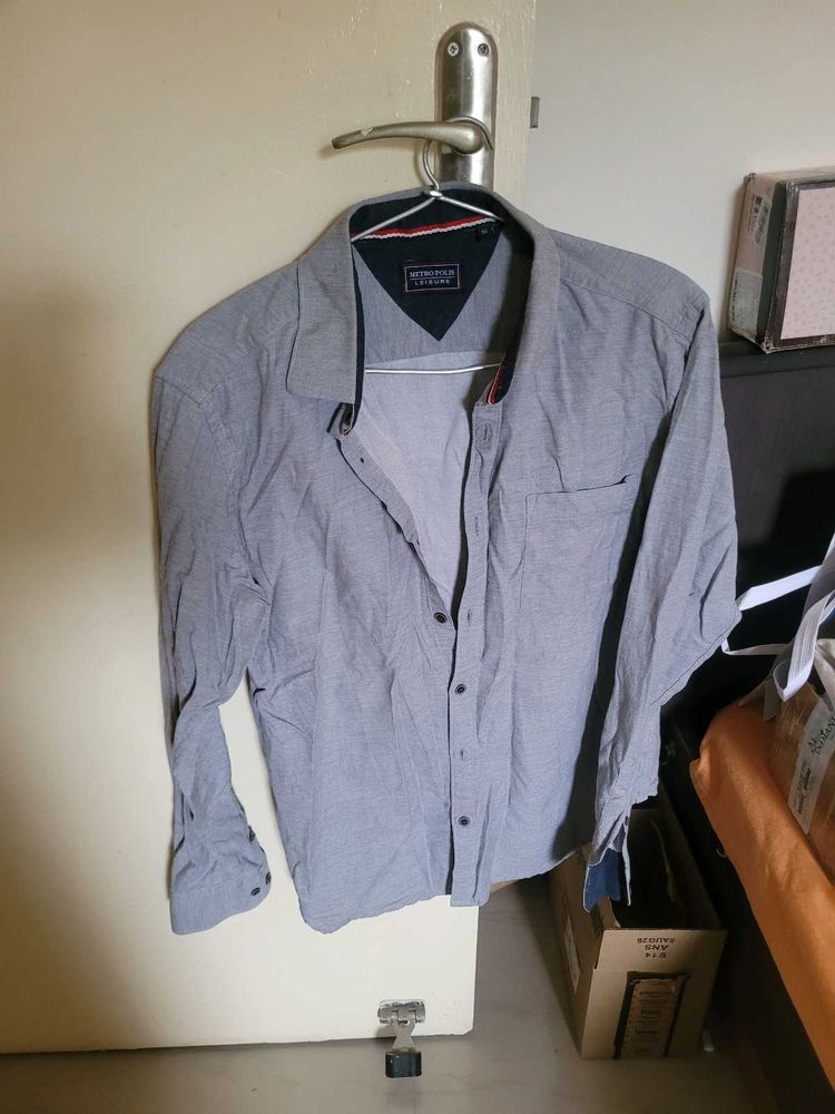 Men's Grey Button-Up Shirt