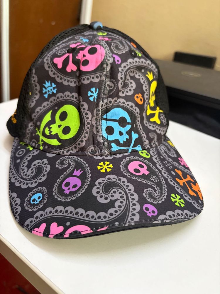 Skull &amp; Paisley Print Trucker Hat