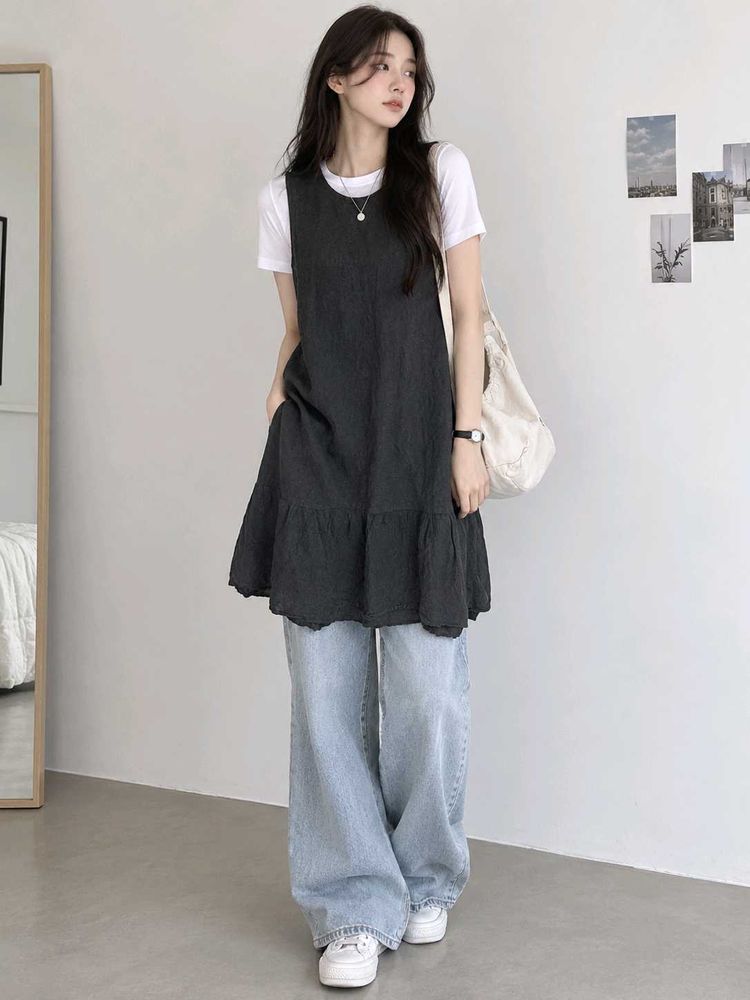 Minimalist Clean Girl Linen Dress
