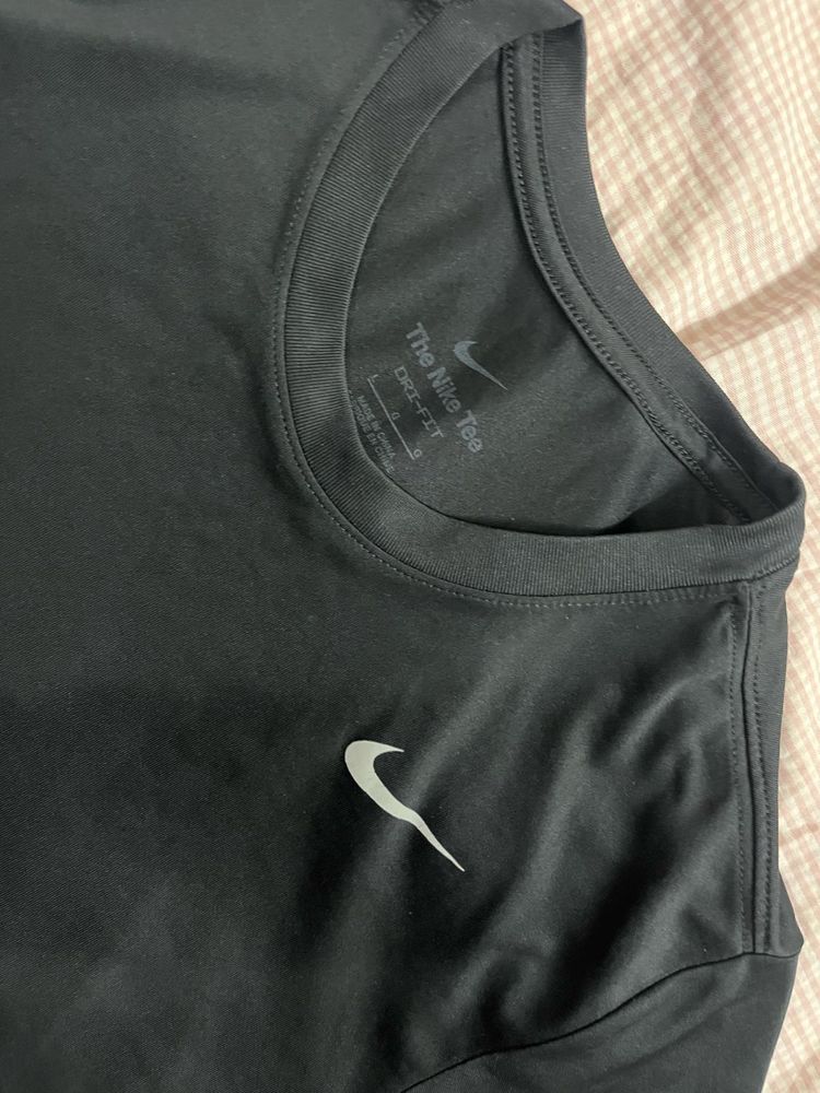 Nike Dri-FIT T-Shirt