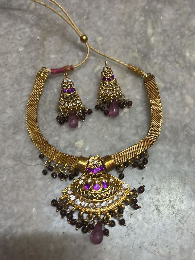 Stunning Indian Necklace and Earring Set