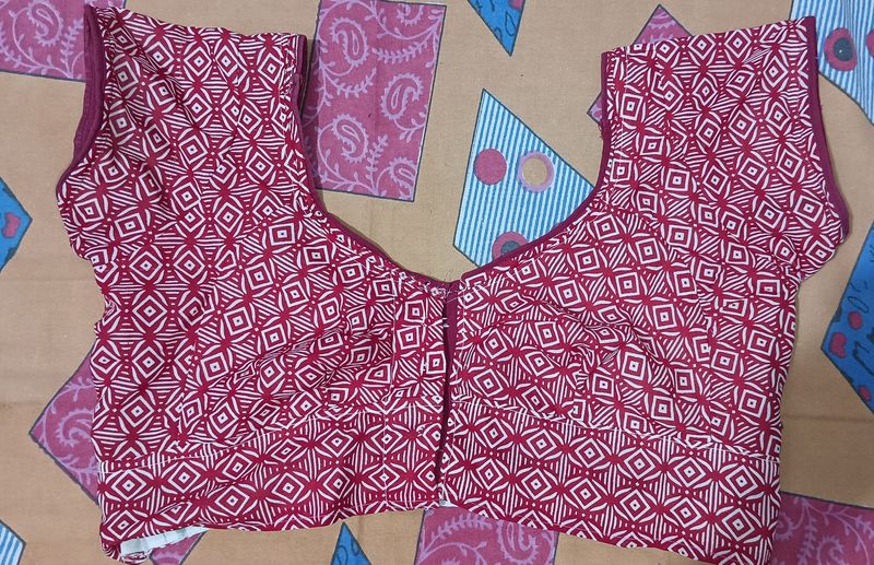 White &amp; Red Printed Blouse