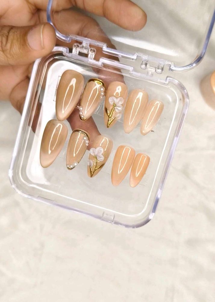 glass bead cat eyes